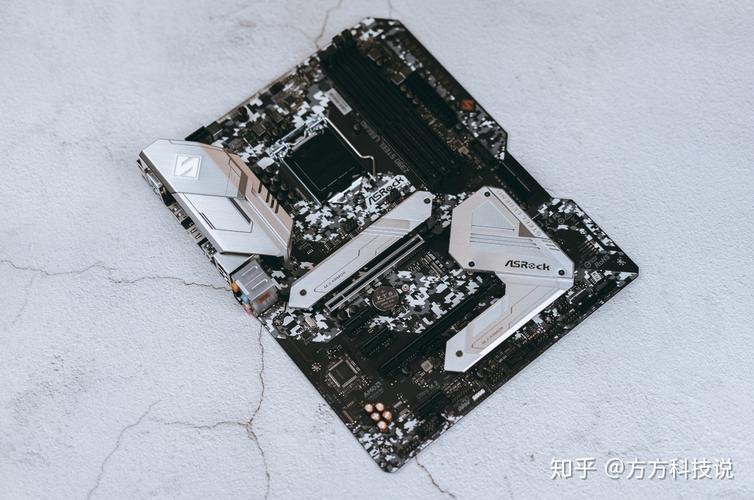 国庆假期找事做 从Z370换到Z390，就为了这一“哆嗦”？